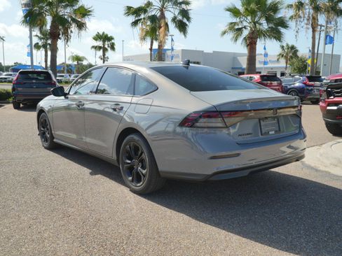 Used 2025 Honda Accord SE image 7