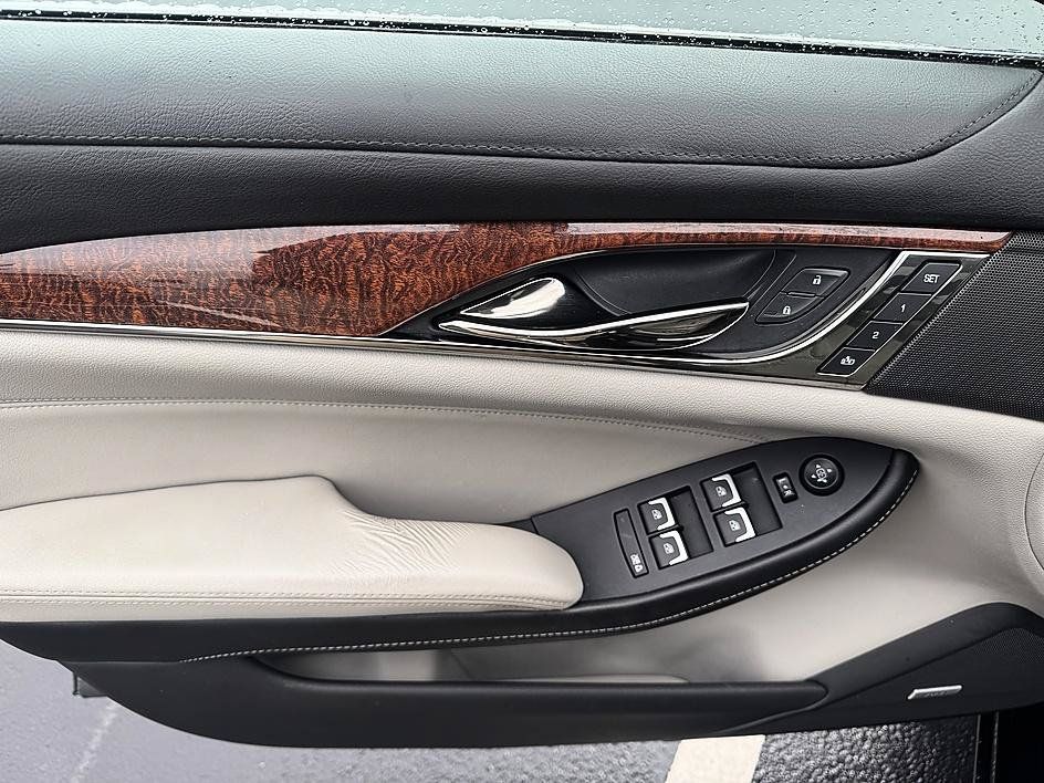 Used 2017 Cadillac CTS Sedan RWD image 9