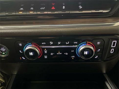 Used 2023 GMC Sierra 1500 SLT image 19