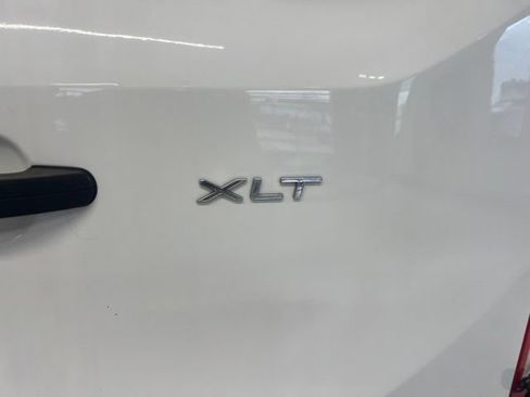 Used 2017 Ford Transit 350 XLT RWD image 7