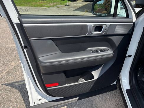 Used 2026 Hyundai Santa Fe SEL FWD image 18