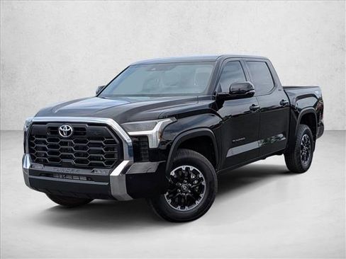 Used 2025 Toyota Tundra SR5 AWD/4WD image 1
