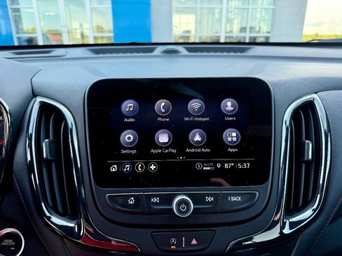 Used 2023 Chevrolet Equinox RS image 17