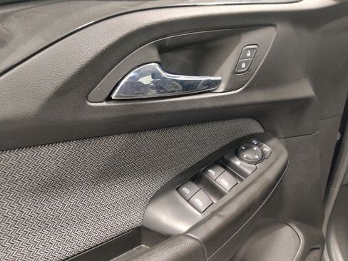 Used 2021 Chevrolet TrailBlazer LT w/ Convenience Package FWD image 27