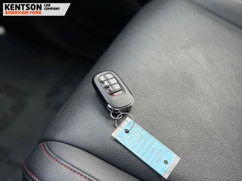 Used 2025 Honda Odyssey Sport-L image 40