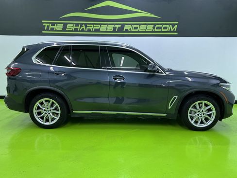 Used 2019 BMW X5 xDrive40i w/ Premium Package 2 AWD/4WD image 11