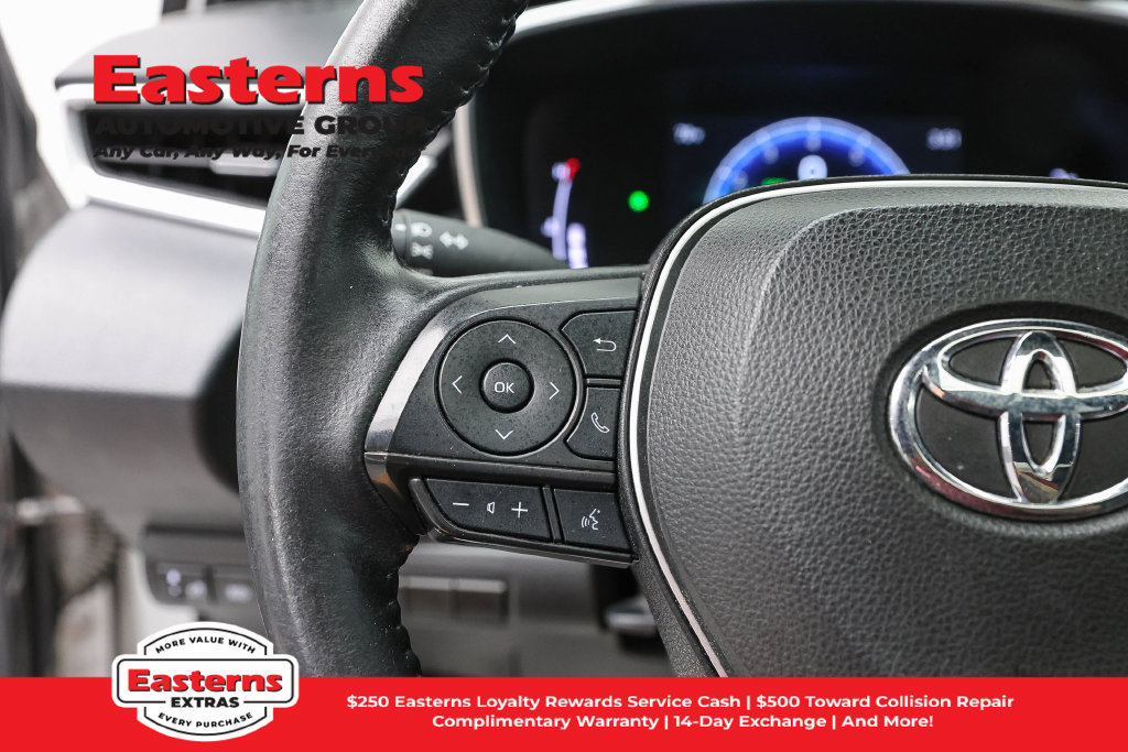 Used 2023 Toyota Corolla XSE FWD image 16