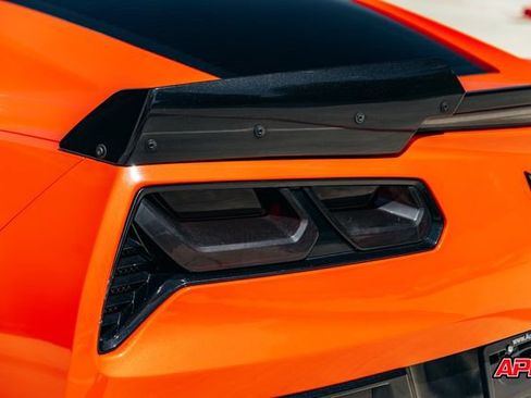 Used 2019 Chevrolet Corvette Stingray Coupe w/ Carbon Flash Badge Package RWD image 48