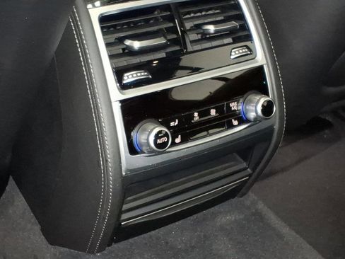 Used 2019 BMW 750i xDrive 750I XDRIVE w/ M Sport Package image 21