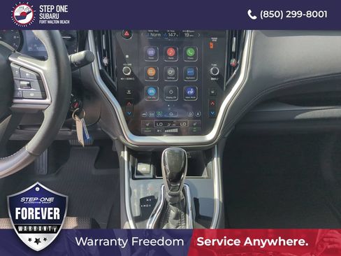 Used 2025 Subaru Outback Premium AWD/4WD image 25