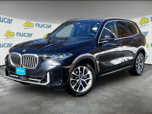 Used 2025 BMW X5 xDrive50e image 3
