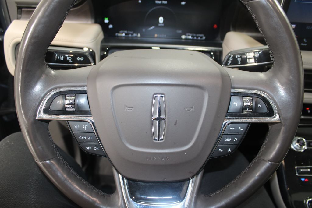 Used 2023 Lincoln Nautilus Reserve AWD/4WD image 36