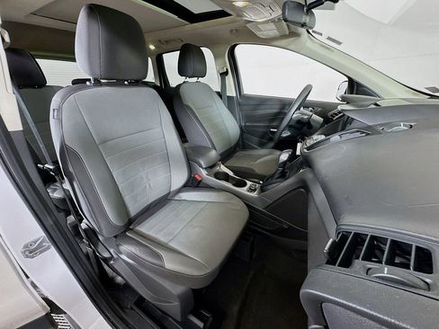 Used 2016 Ford Escape SE w/ Equipment Group 201A AWD/4WD image 19