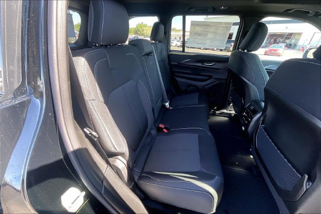 New 2026 Jeep Grand Cherokee 4WD image 27