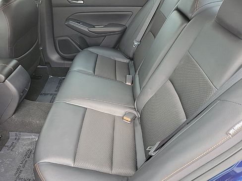 Used 2020 Nissan Altima 2.5 SR w/ Premium Package image 13