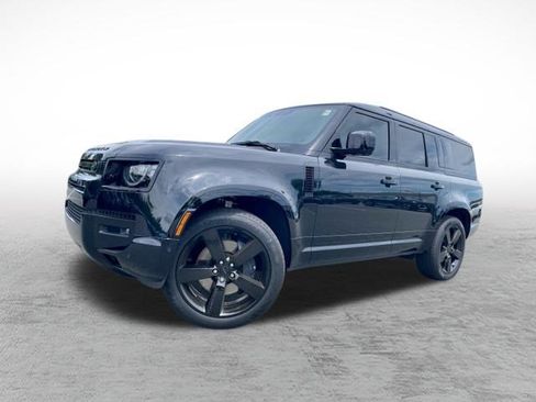 Used 2026 Land Rover Defender 130 X-Dynamic SE AWD/4WD image 1