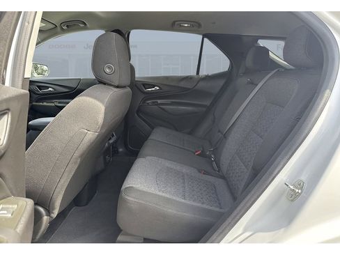 Used 2024 Chevrolet Equinox LT image 18