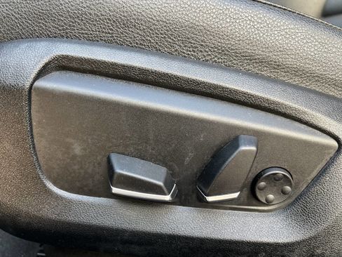 Used 2016 BMW 528i Sedan image 9