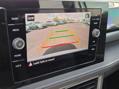 New 2026 Volkswagen Taos SE FWD image 13