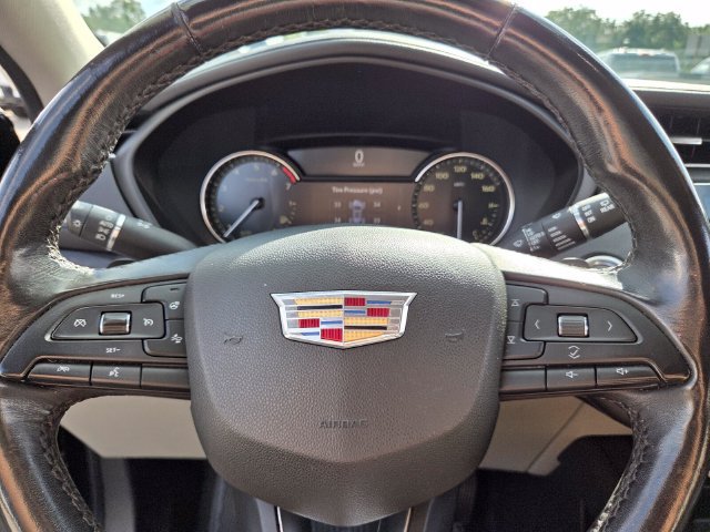 Used 2019 Cadillac XT4 Premium Luxury FWD image 22