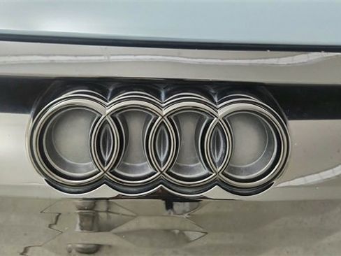 Used 2022 Audi e-tron GT Prestige w/ Prestige Package image 16