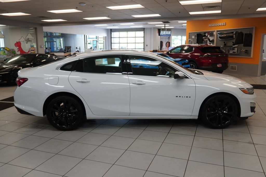 Used 2023 Chevrolet Malibu LT w/ Driver Confidence Package FWD image 14