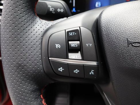 Certified 2025 Ford Escape ST-Line w/ Cold Weather Package image 28