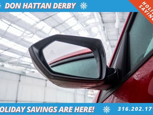 Used 2023 Hyundai Elantra SEL image 30