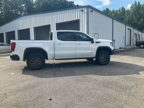 Used 2025 GMC Sierra 1500 AT4X AWD/4WD image 4
