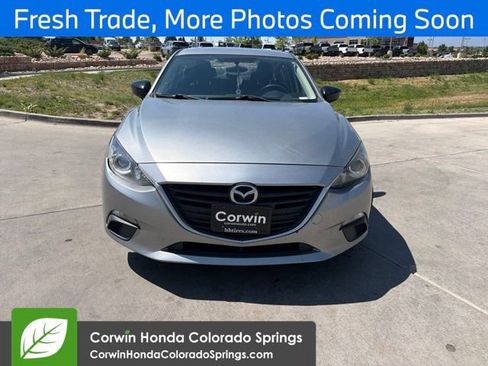 Used 2014 MAZDA MAZDA3 i SV FWD image 2