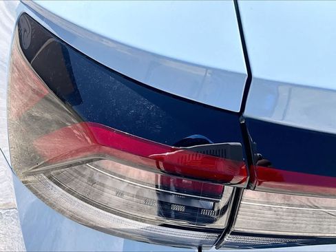 New 2026 Volkswagen Taos SE FWD image 14