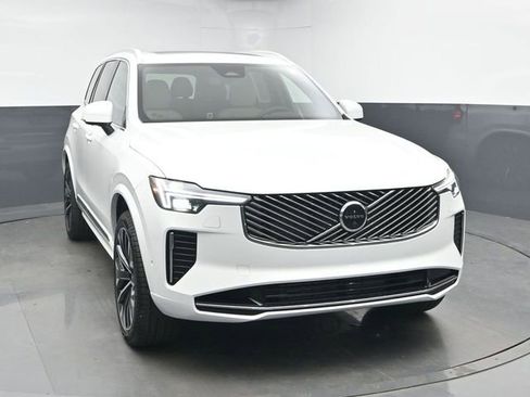 New 2026 Volvo XC90 T8 Plus w/ Protection Package Premier AWD/4WD image 2