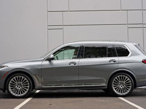 Used 2023 BMW X7 xDrive40i w/ Executive Package AWD/4WD image 9
