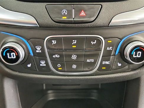 Used 2023 Chevrolet Equinox LT FWD image 30
