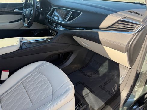 Used 2023 Buick Enclave Avenir w/ Avenir Technology Package image 30