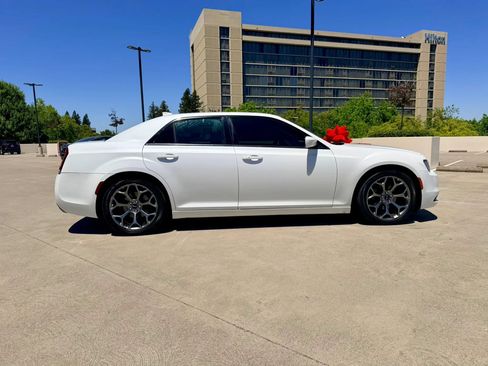 Used 2016 Chrysler 300 S w/ Light Group RWD image 4