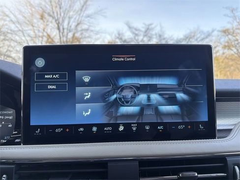 New 2026 Lincoln Corsair Premiere image 19