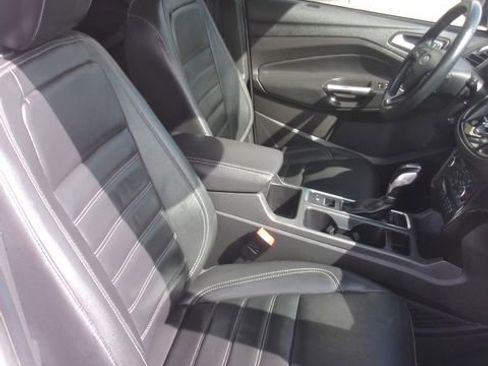 Used 2019 Ford Escape Titanium AWD/4WD image 31