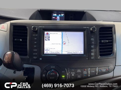 Used 2013 Toyota Sienna Limited w/ Premium Pkg FWD image 39
