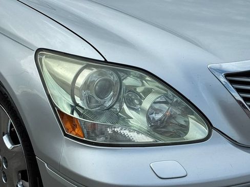 Used 2005 Lexus LS 430 RWD image 28