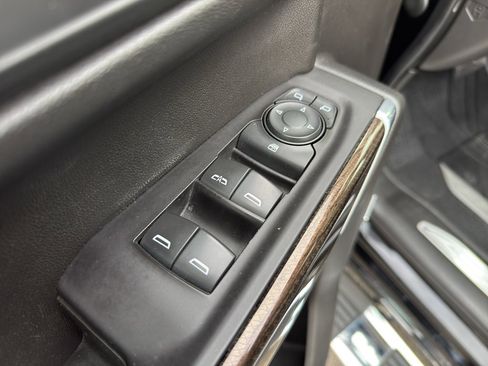 Certified 2019 Chevrolet Silverado 1500 RST image 10