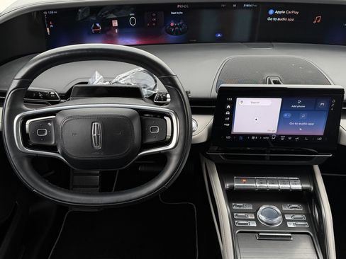 Used 2024 Lincoln Nautilus Premier w/ Equipment Group 102A image 12