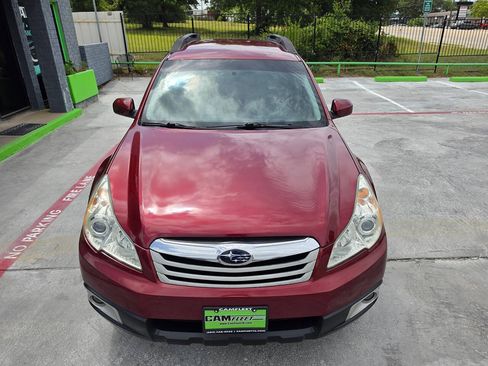 Used 2011 Subaru Outback 2.5i Premium AWD/4WD image 6