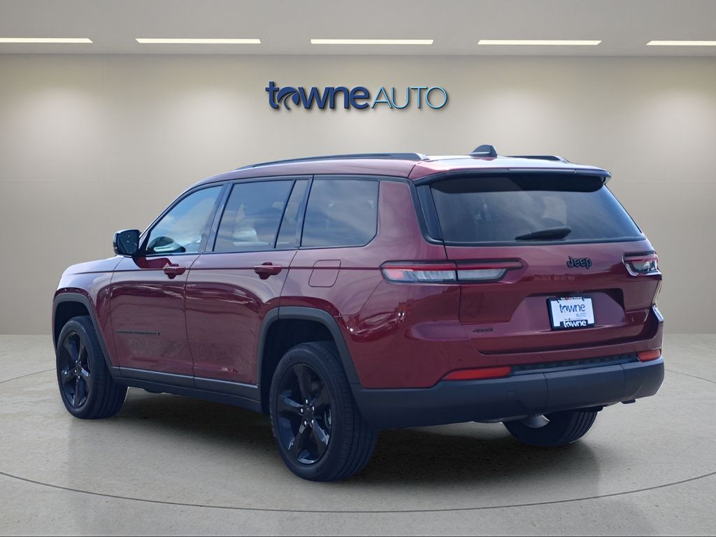 Used 2025 Jeep Grand Cherokee L Altitude AWD/4WD image 4