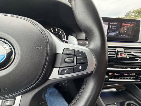Used 2018 BMW M550i xDrive AWD/4WD image 15