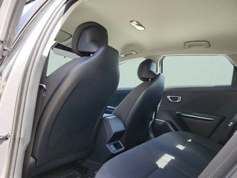 New 2026 Kia K4 FWD image 22