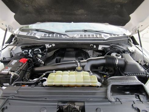 Used 2020 Ford F150 Platinum w/ Technology Package image 7