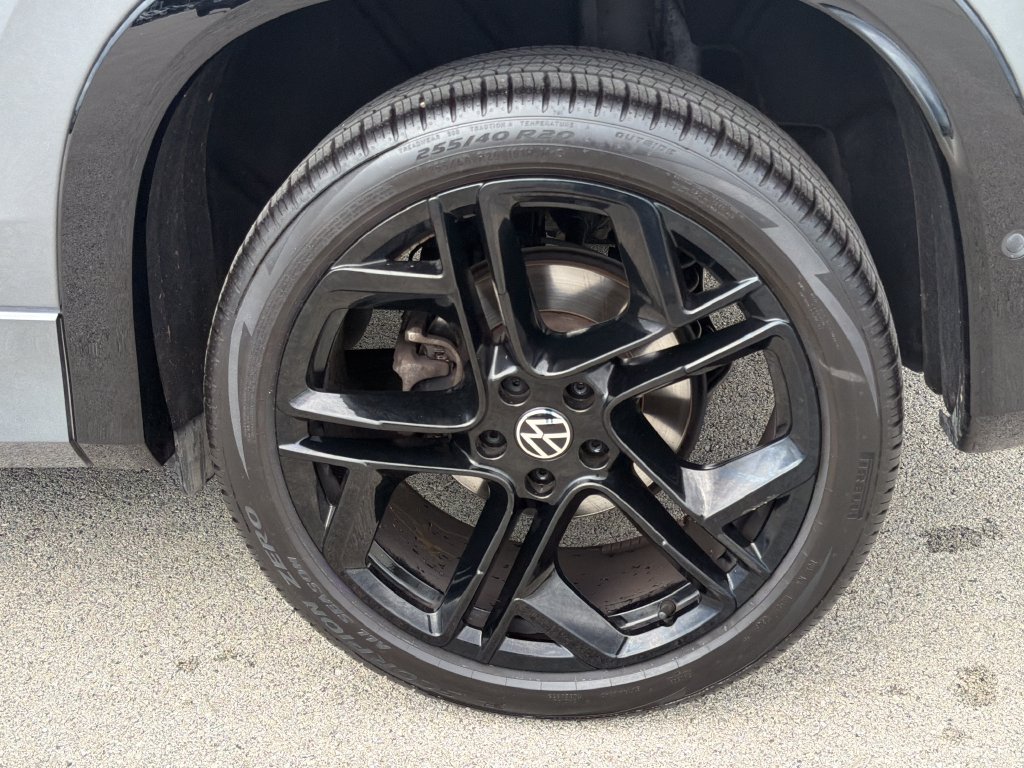 Certified 2026 Volkswagen Tiguan SE R-Line AWD/4WD image 30