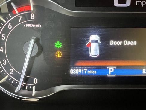 Used 2017 Honda Pilot Elite image 12
