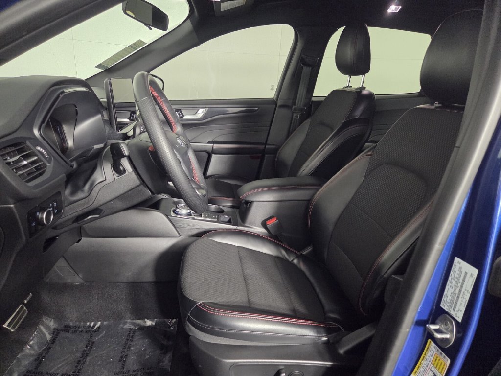 Used 2023 Ford Escape ST-Line w/ Tech Pack #1 FWD image 10